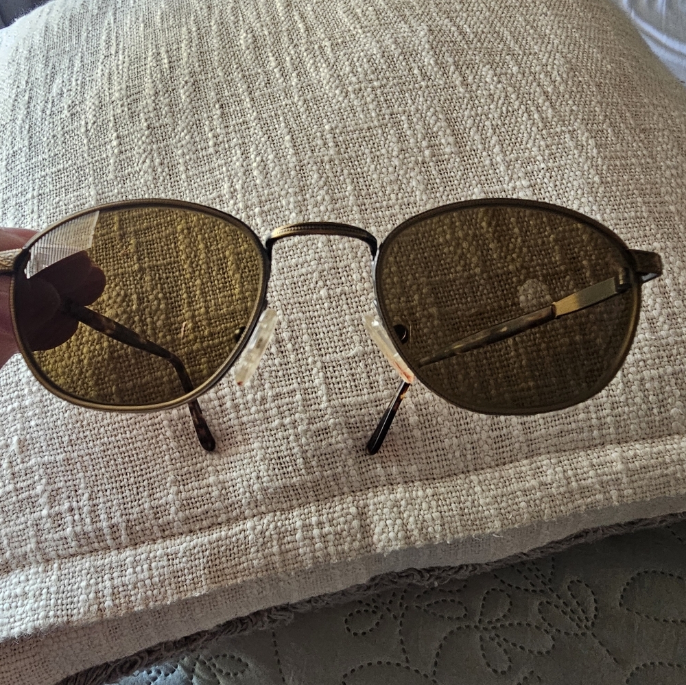 Vintage Revo Sunglasses, Tiburon 1208 010, Amber Lenses, Tortoise Shell Ear Stem - Picture 2 of 11